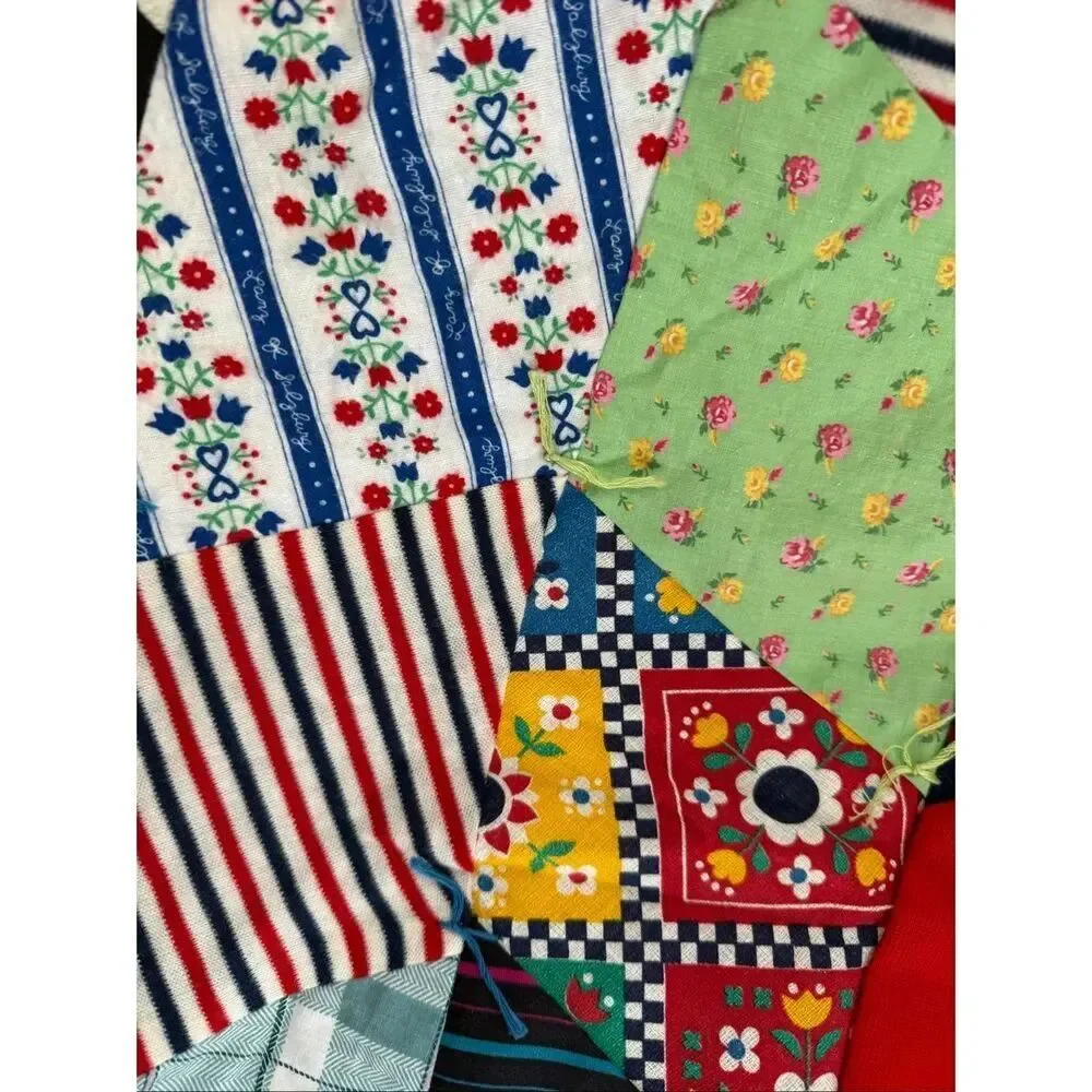 Vintage 70s 80s Handmade Quilt Patchwork Lap Baby Size